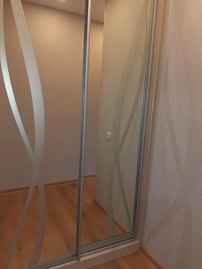 Lux Apartment Вокзал. Надежды Алексеенко 30 Dnipro Exterior foto
